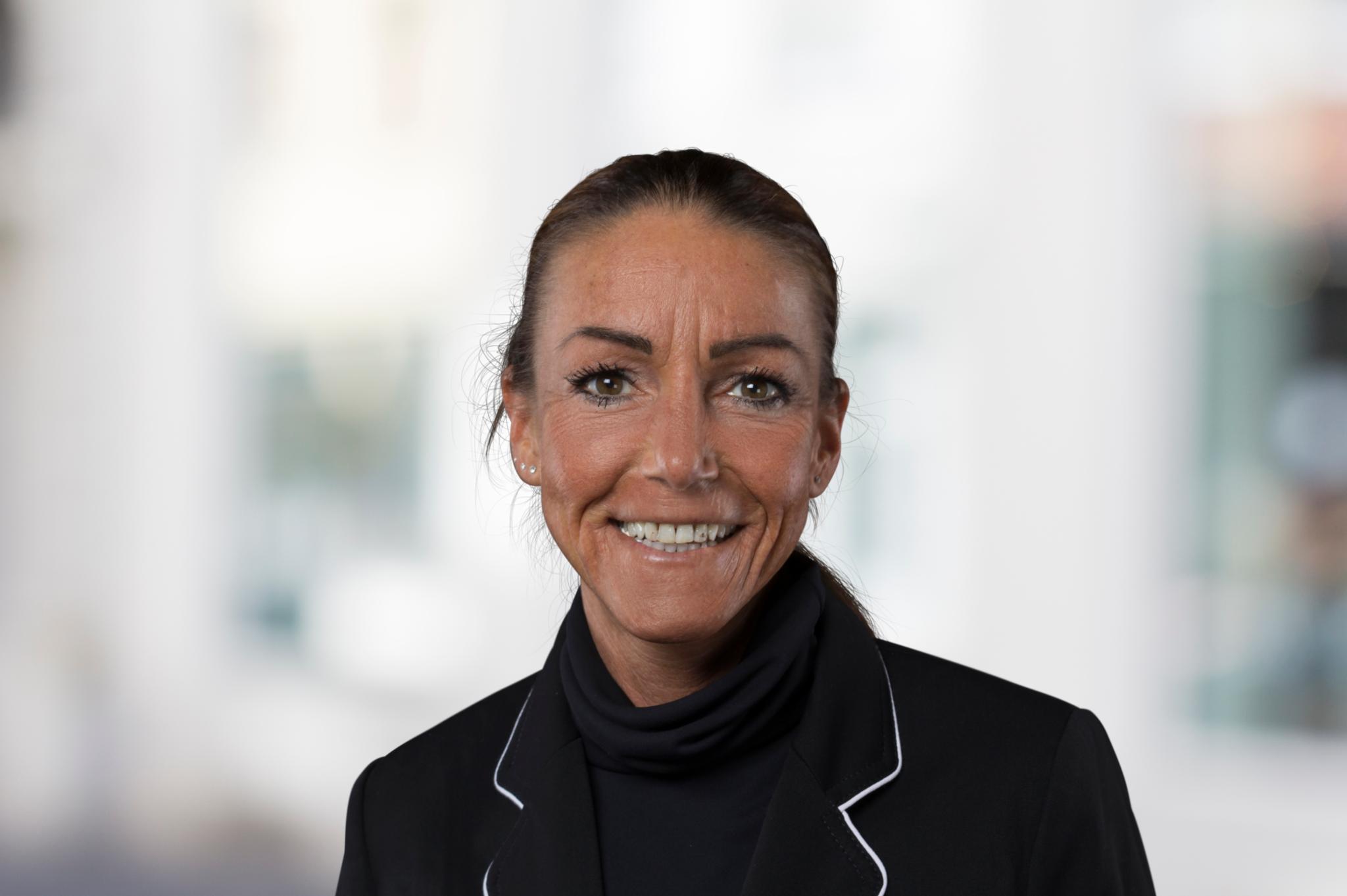 Portraitfoto Heike Löwen