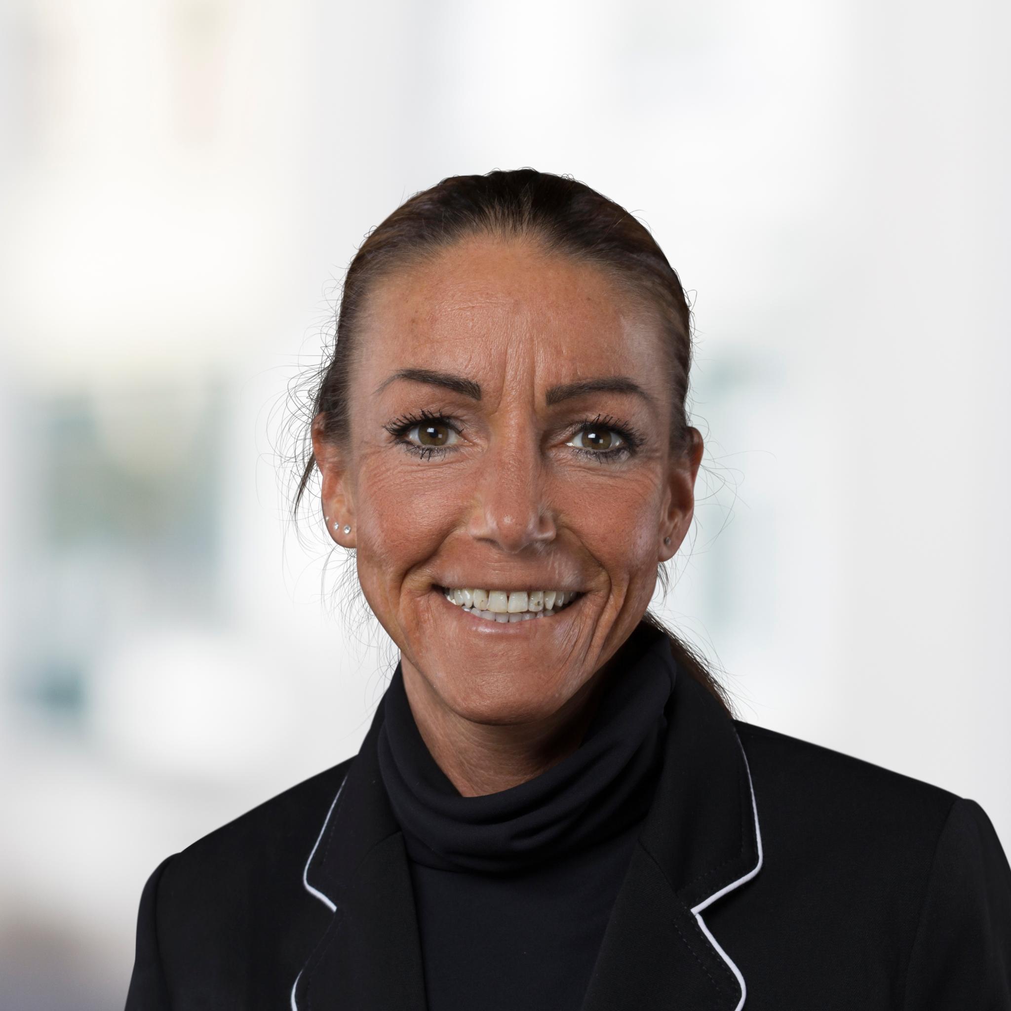 Portraitfoto Heike Löwen