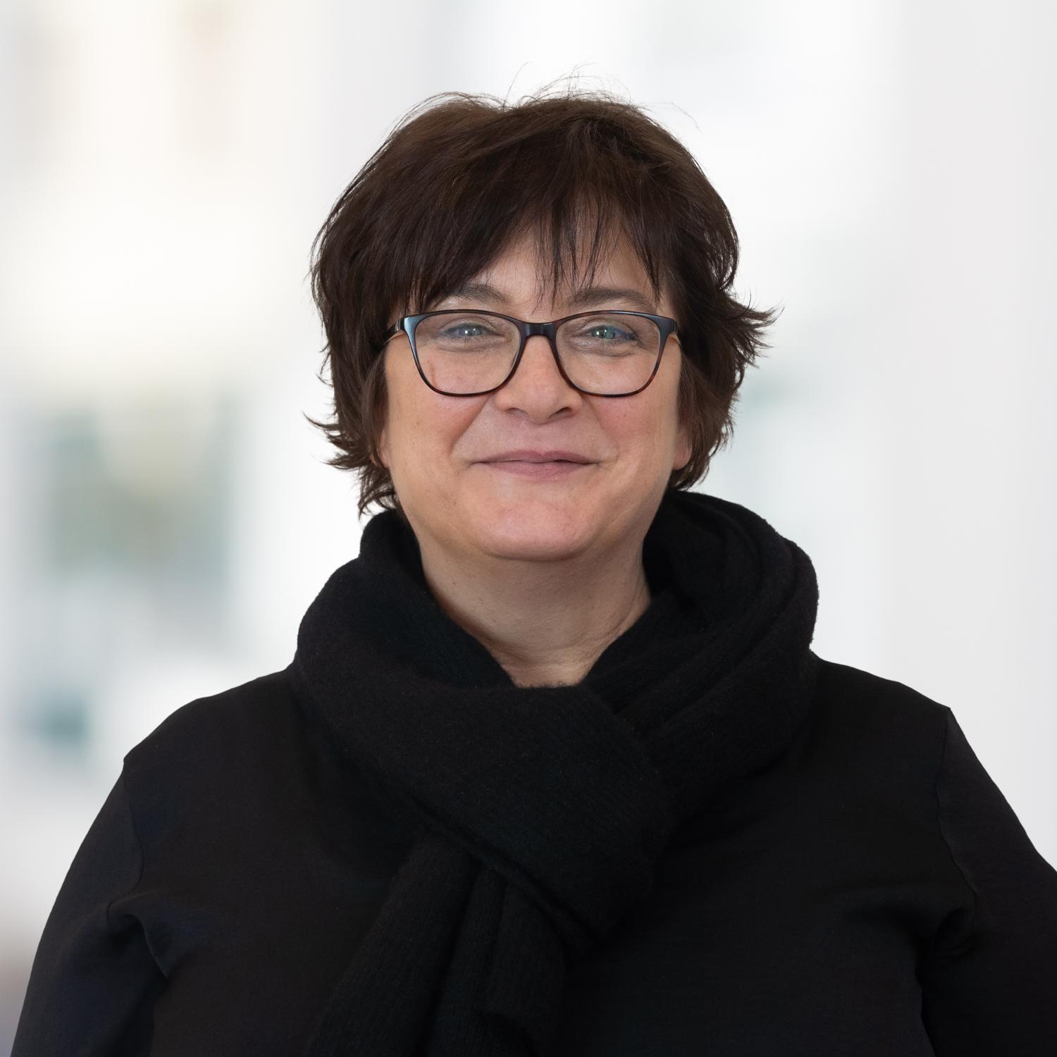 Portraitfoto Silke Scheuer-Greis